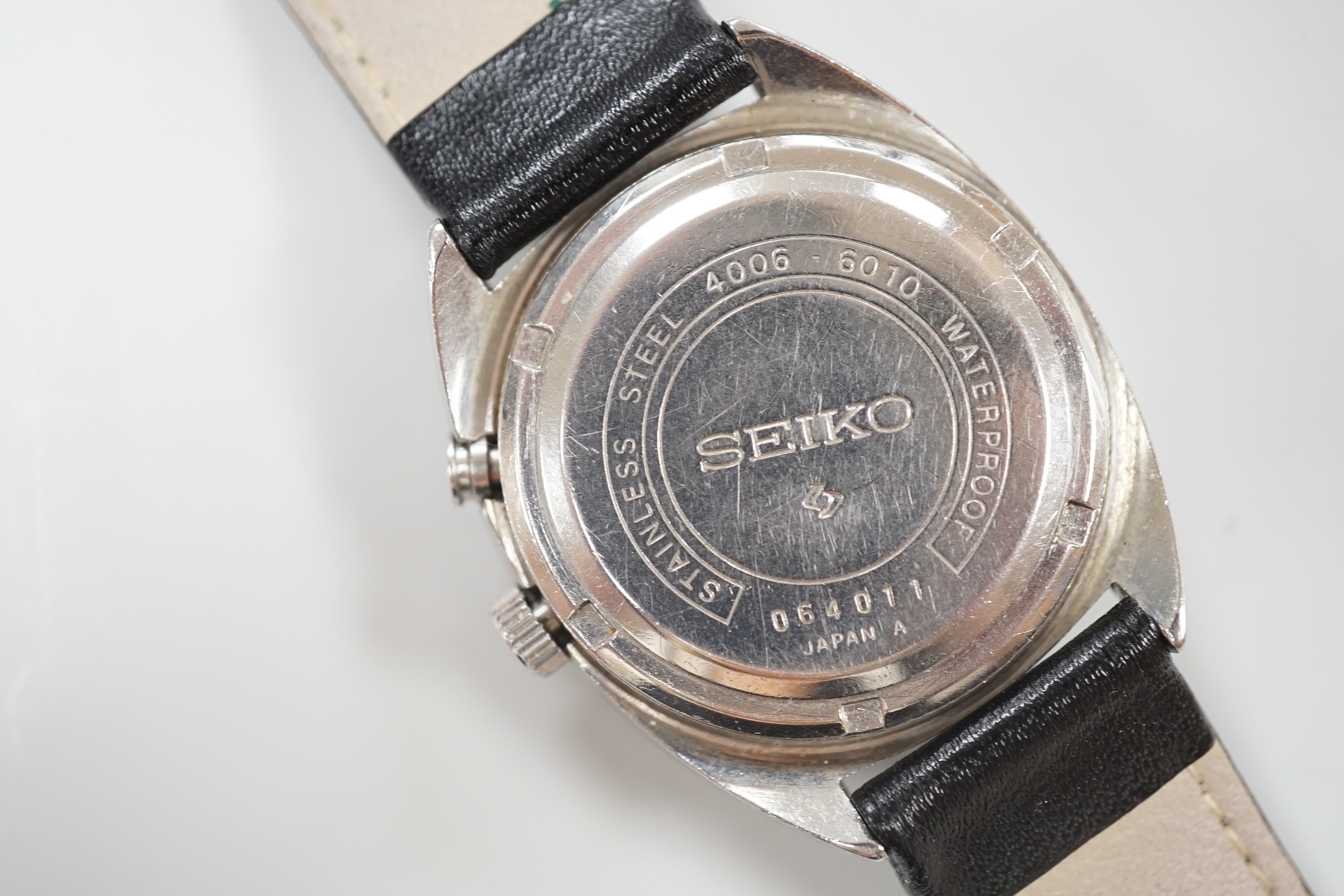 A gentleman's stainless steel Seiko Bell-Matic wrist watch, on leather strap, with Seiko box.